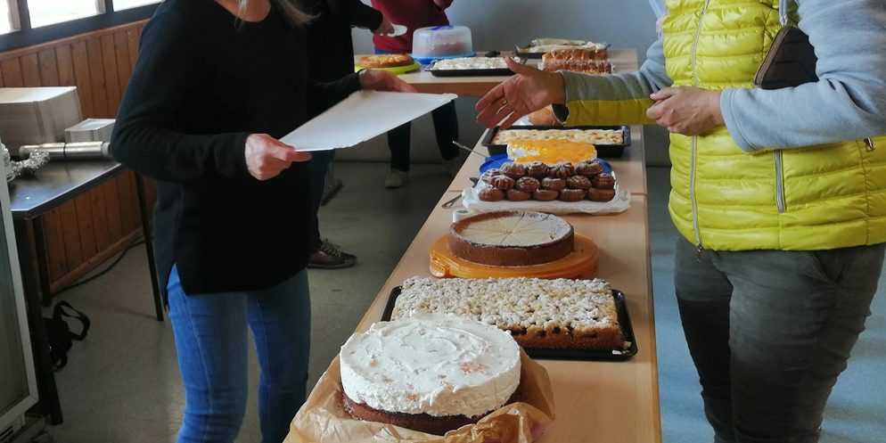 Kuchen Verkauf 2022 – Hilfe für ukrainische Flüchtlinge (9)