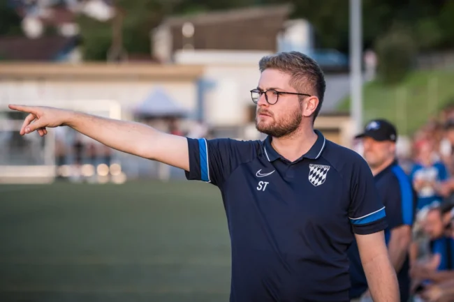 „Wir spielen im zweiten Jahr A-Liga und haben lange dafür gekämpft, überhaupt zurückzukehren“, verweist Sebastian Theobald auf den Aufstieg 2025 nach zuvor vier Jahren in der B-Liga. Der 33-Jährige zählt sein Team nicht zum Favoritenkreis. Foto: Philipp Reimer Fotografie